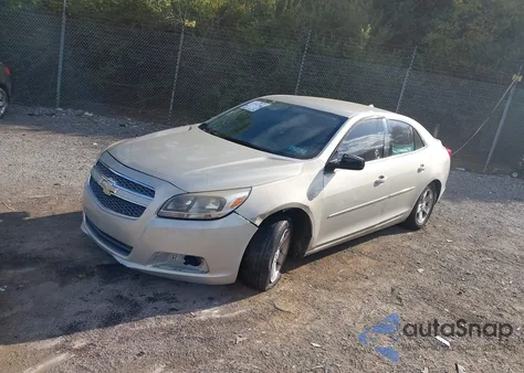 2013 Chevrolet Malibu 1Ls z USA, uszkodzony, nr VIN 1G11B5SA2DF226859